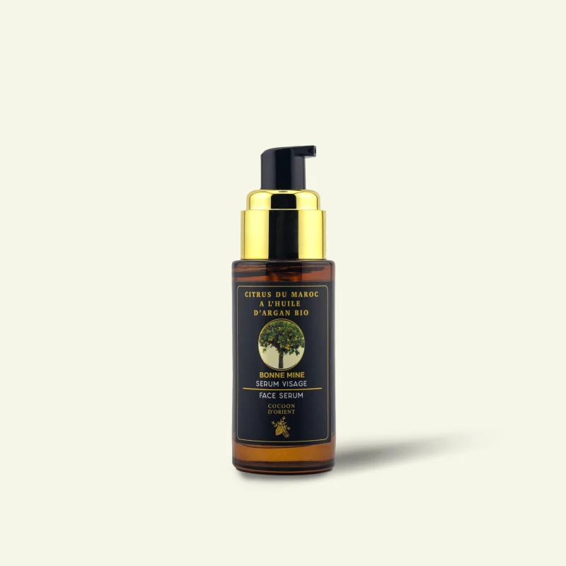 Sérum visage Bonne Mine Argan Bio Citrus – application sur peau marquée par taches brunes et ridules